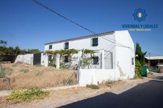 Masia a Torre del Campo. Cortijo con piscina en ubicación inmejorable en garciez, jaen