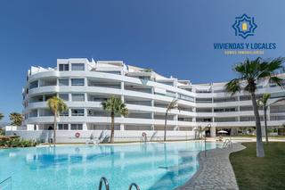 Attique à Playa de Granada. Playa granada, atico duplex con vistas del mar y golf