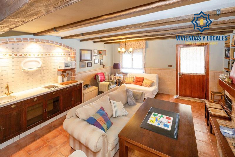 Foto b1918860-0a28-48fc-8cd8-8d42f4974b8c. Chalet magnífico chalet en urb. sueños de cadima, alhendin en Alhendín