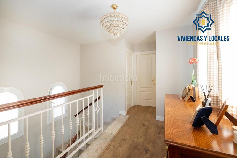 Foto d20d2571-2d2b-41d3-8398-98502f52a110. Chalet magnífico chalet en urb. sueños de cadima, alhendin en Alhendín
