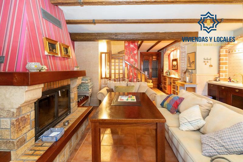 Foto f93e6458-9a17-42f2-9adc-64a3c0f00cb7. Chalet magnífico chalet en urb. sueños de cadima, alhendin en Alhendín