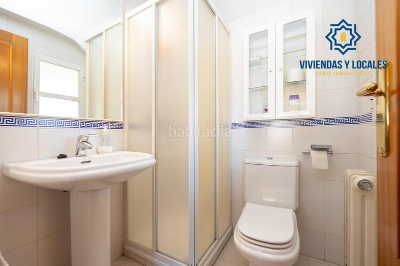 Foto 952e781b-44c0-4d44-9e5d-82069d0ebd48. Casa adosada espectacular casa ubicada en el exclusivo barrio de albayda, diseñada con una distribución funcional en Granada