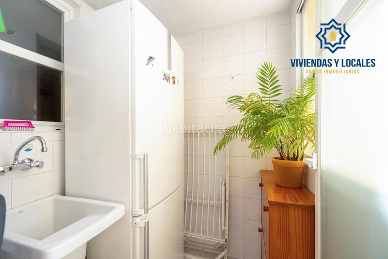 Foto e3ea714d-3760-4ddd-9880-4c6f4e5ed292. Casa adosada espectacular casa ubicada en el exclusivo barrio de albayda, diseñada con una distribución funcional en Granada