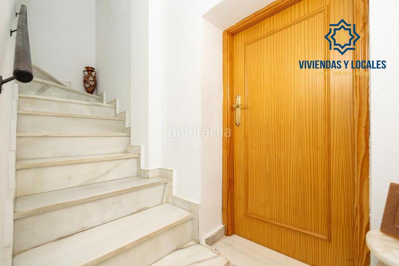 Foto 45141c84-06d7-48c4-8d0b-db12c4eda087. Chalet  independiente en esquina loma verde en Albolote