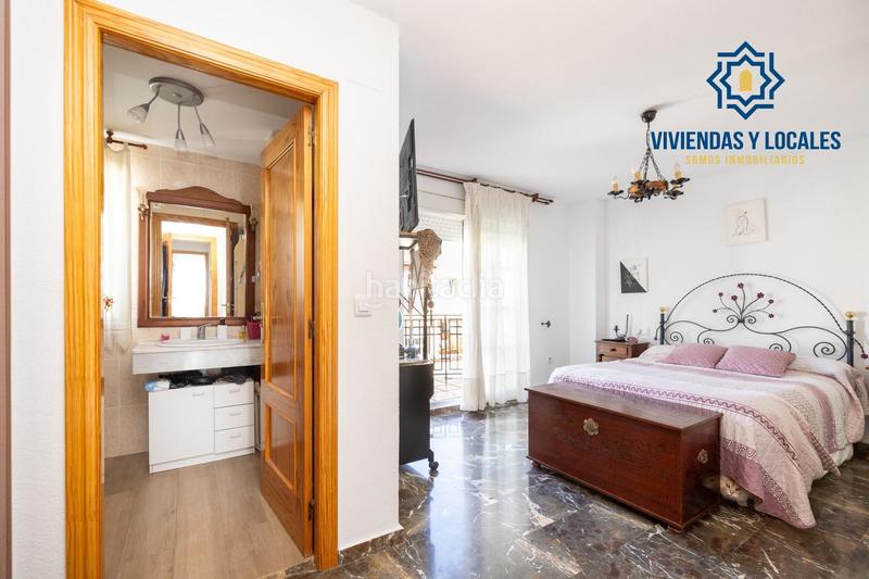 Foto e8077e37-8344-4192-b29e-21c40d2ef667. Chalet  independiente en esquina loma verde en Albolote