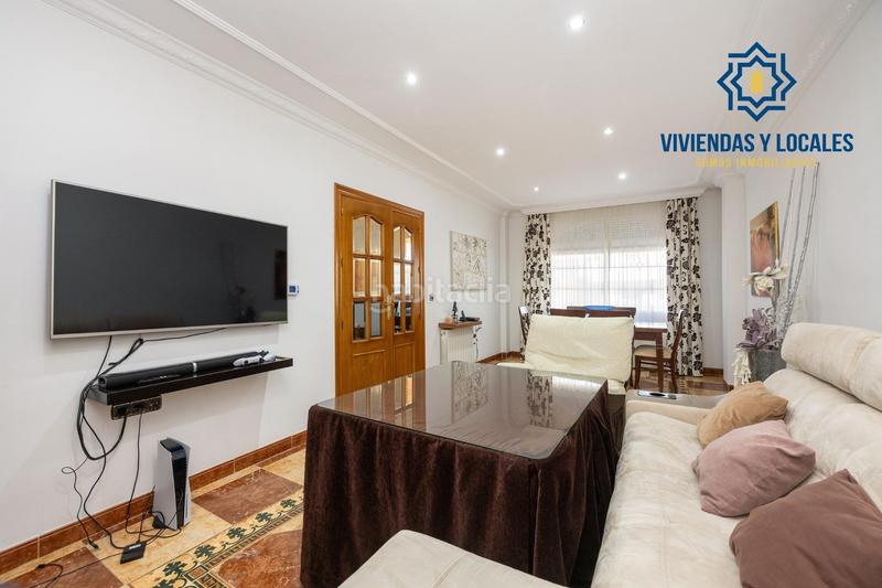 Foto 53bc75e5-c016-4201-8cce-64de1c359f83. Casa adosada casa unifamiliar en Huétor Vega