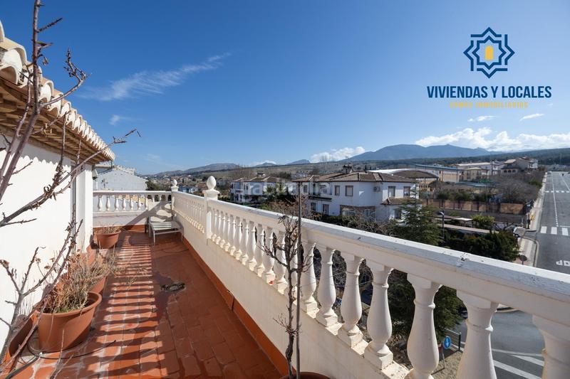 Foto ae19a4ea-479c-452d-b3d3-6a82886de5a6. Ático espectacular ático en la zubia, con amplia terraza y vistas panorámicas 360 en Zubia (La)