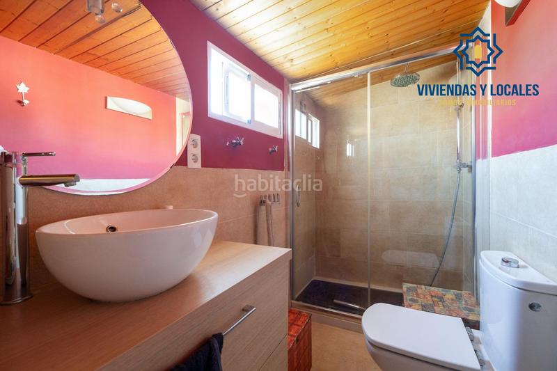 Foto e5dd657b-7bbc-4ff7-92d1-4b2c8cb5e76d. Ático espectacular ático en la zubia, con amplia terraza y vistas panorámicas 360 en Zubia (La)