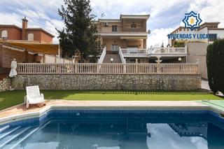 Xalet a Láchar. Gran chalet independiente en lachar