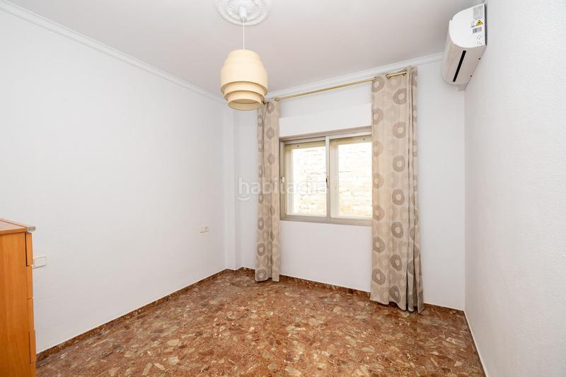 Foto 28ac84a1-f469-441e-bcef-13854bddb598. Casa  en pleno centro en San Antón Armilla