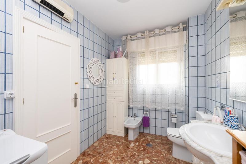 Foto b24bfe16-ec07-4a3f-ba3e-3aff0aed7879. Casa  en pleno centro en San Antón Armilla