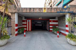 Aparcament cotxe  Avenida andalucia. Estupenda plaza doble cerrada