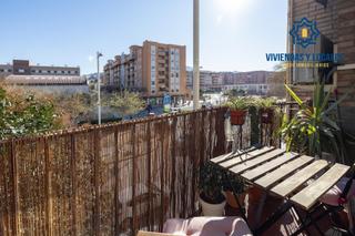 Piso  Avenida de madrid. Maravilloso piso de 3 dormitorios con terraza en avd madrid