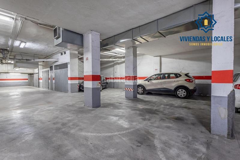 Foto c264fb34-1fb2-4a24-8468-4d7a4462faf8. Aparcament cotxe a Fígares Granada