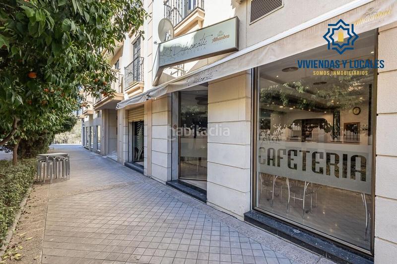 Foto 7f62918e-fd4c-45e0-ac74-8c51a9fce274. Local comercial a calle rector lopez argueta 23 a Granada