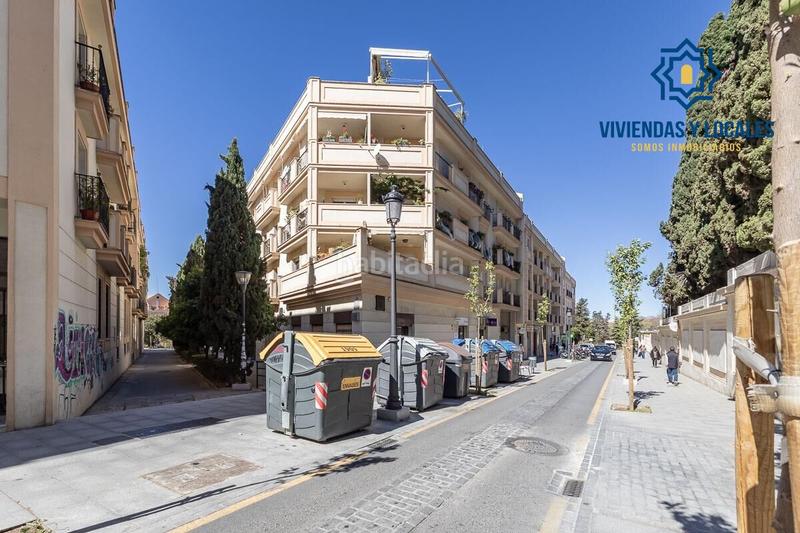 Foto a0c382e7-439f-4284-b70a-adaaecb466d0. Local comercial a calle rector lopez argueta 23 a Granada