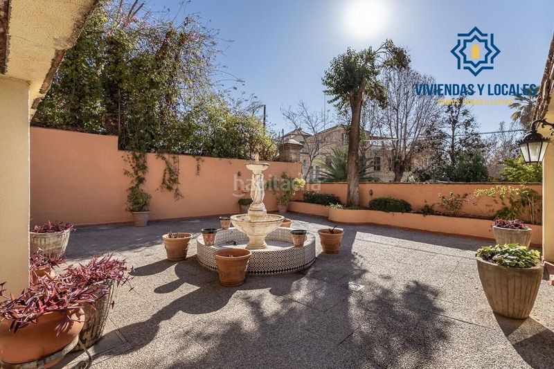 Foto 28cb83f0-82db-4af3-b404-3d54ec19f3c0. Piso exclusivo piso con jardín privativo en una de las mejores urbanizaciones en Granada