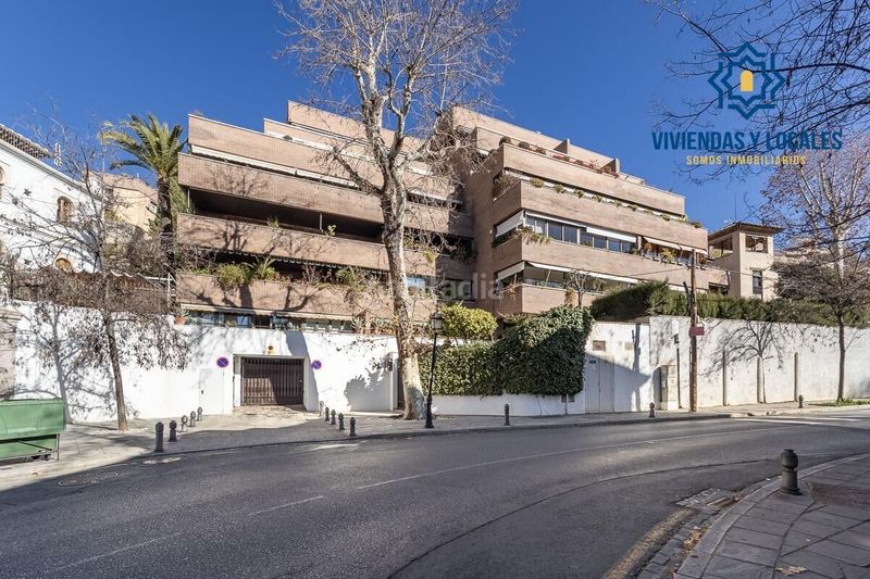 Foto 377065d8-1db2-4cf8-803c-a5d1197db6c5. Piso exclusivo piso con jardín privativo en una de las mejores urbanizaciones en Granada