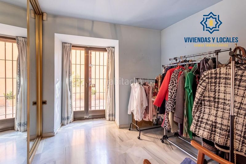 Foto 3995f61e-6d34-4f6e-9740-ce0fd53a5886. Piso exclusivo piso con jardín privativo en una de las mejores urbanizaciones en Granada