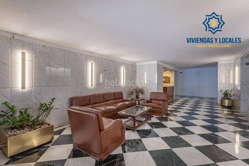 Foto 9d9f94fd-c2d3-41be-9b55-4287db510761. Piso exclusivo piso con jardín privativo en una de las mejores urbanizaciones en Granada