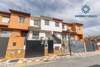 Casa a Calle de juan de la cierva 45. Estupenda casa en churriana