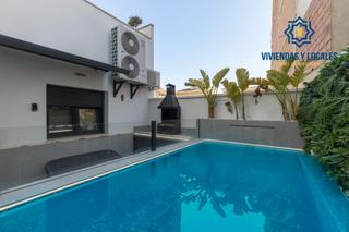 Casa adossada a Calle de francisco ayala 6. Vivienda moderna en venta en el padul
