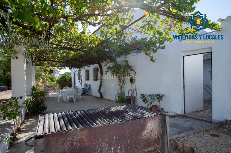 Foto b64b3467-0a18-4890-bfba-a49576cbafa0. Masía cortijo con piscina en ubicación inmejorable en garciez, jaen en Torre del Campo