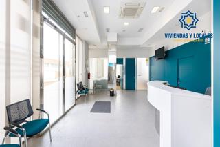 Local commercial à DE LA ILUSTRACION