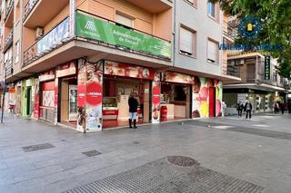 Transfer Business premise in Camino de Ronda. Oportunidad. traspaso heladeria y obrador en pleno funcionamient