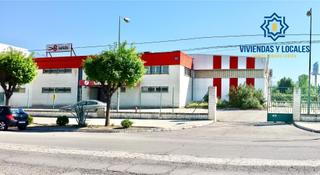 Bâtiment à usage industriel à Albolote. Nave industrial en venta en polígono juncaril