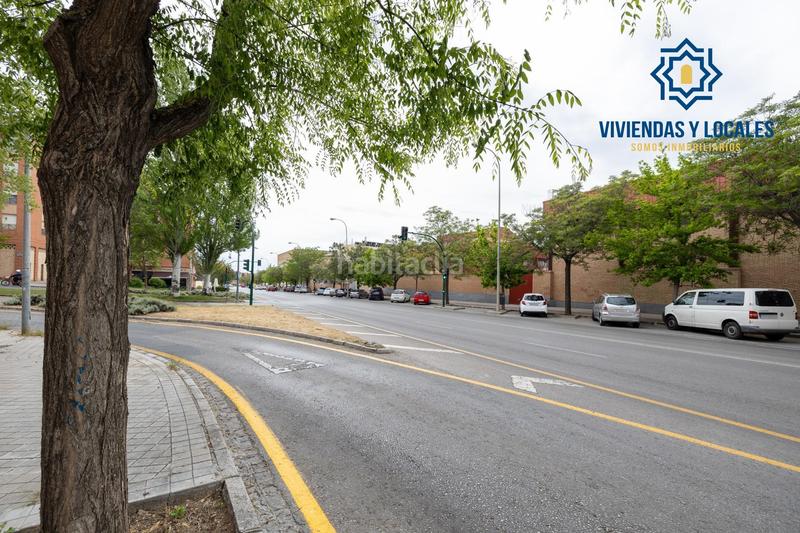 Foto 2ae78aca-98ad-406b-b2b2-230a0226a3f9. Geschäftsraum in calle gabriel mistral 2 in parque nueva Granada Granada