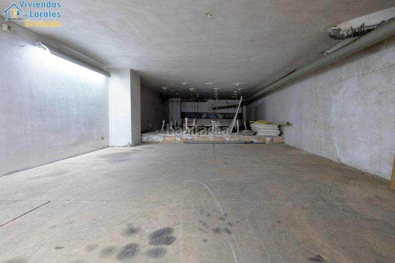 Foto e376f54c-32a9-4b14-983d-020d44865d82. Alquiler local comercial  ideal para instalar tu negocio. Pajaritos, entre caleta y renfe en Granada