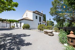 Chalet  Camino camino del cerro. Espectacular villa en otura