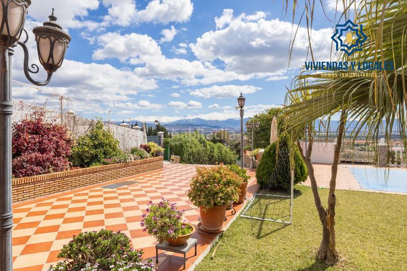 Foto be45e536-7f9c-4696-930f-fb91c2b0f1f0. Casa espectacular casa independiente con piscina en Atarfe