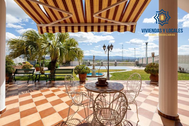 Foto ef506583-8e0e-4952-8659-a456763f378e. Casa espectacular casa independiente con piscina en Atarfe