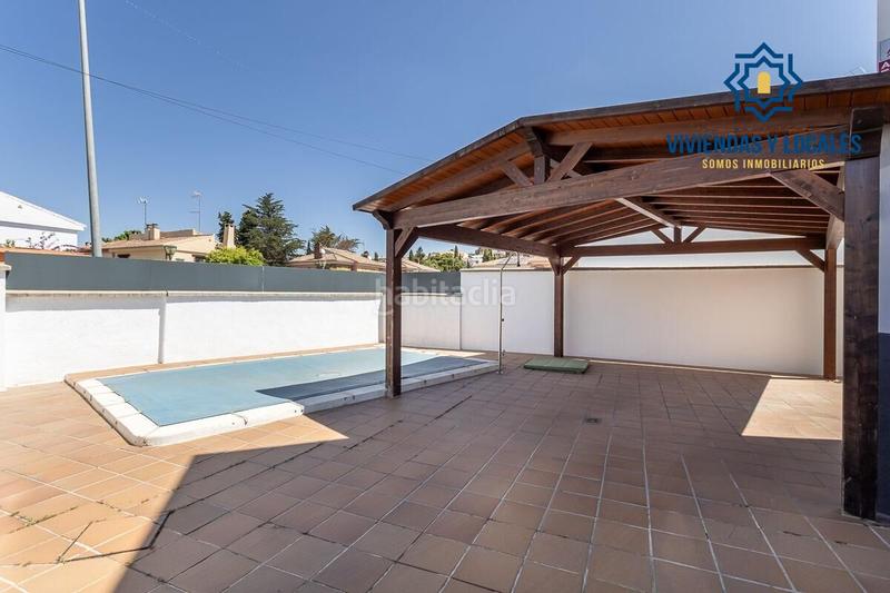 Foto 13c1dbf1-08b1-4fb2-9ba5-3c5764f55b03. Maison jumelée avec chauffage parking piscine dans Crta. De la Sierra Granada