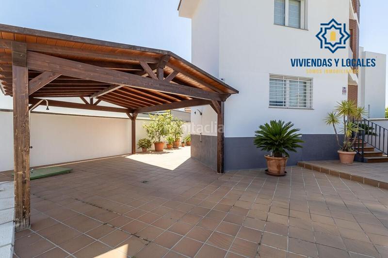 Foto 67b93060-3dae-486e-893f-083772386462. Maison jumelée avec chauffage parking piscine dans Crta. De la Sierra Granada