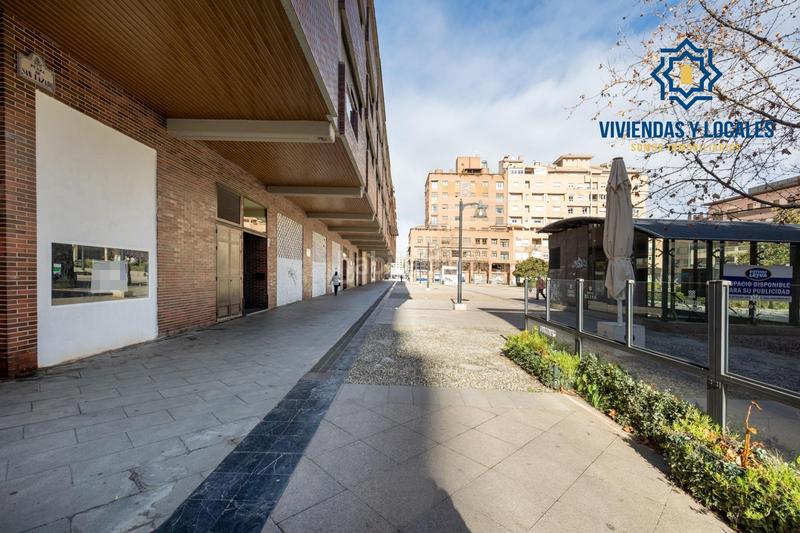 Foto a6621202-7da9-4267-8595-24de3ad874cb. Locale commerciale in Plaza de Toros Granada