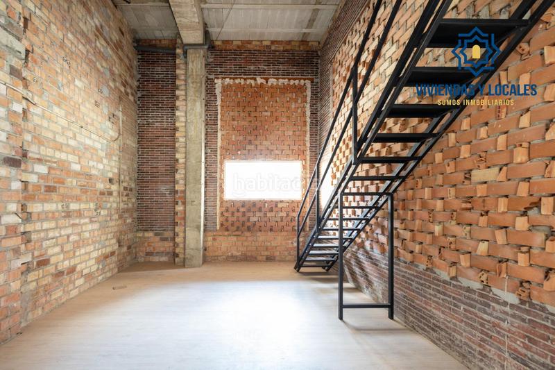 Foto fcacb686-91eb-424b-be99-a68c79672009. Locale commerciale in Plaza de Toros Granada