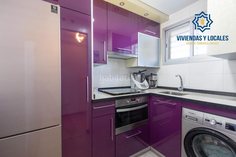Foto 4c04175d-7cf0-493c-8179-c7bbc2a89a48. Piso en calle de circunvalación 3 piso de 2 dormitorios con garaje y trastero en la mejor zona . en Alhendín