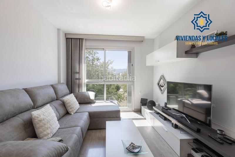 Foto c1fc26c1-61c2-495b-bacf-cce81201c9b8. Piso en calle de circunvalación 3 piso de 2 dormitorios con garaje y trastero en la mejor zona . en Alhendín
