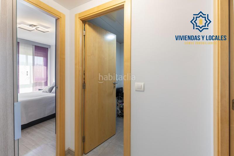 Foto f7b38418-33ab-4620-84b4-c16c928cfedf. Piso en calle de circunvalación 3 piso de 2 dormitorios con garaje y trastero en la mejor zona . en Alhendín