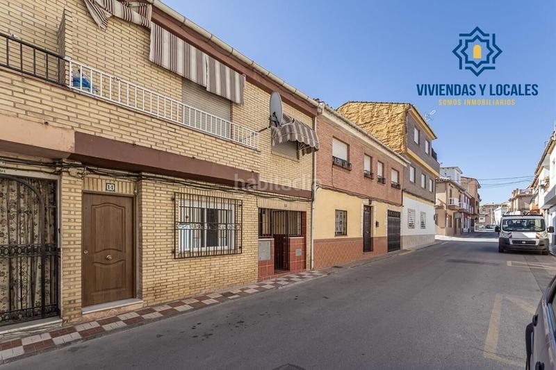 Foto 8daee8cc-3121-449f-b31e-612adddfef6d. Casa adosada adosado con dos viviendas independientes ideal para vivir o invertir! en Armilla