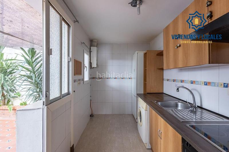 Foto 9ab6e1b9-05f2-46d0-9e0c-8ea16b2398ea. Casa adosada adosado con dos viviendas independientes ideal para vivir o invertir! en Armilla