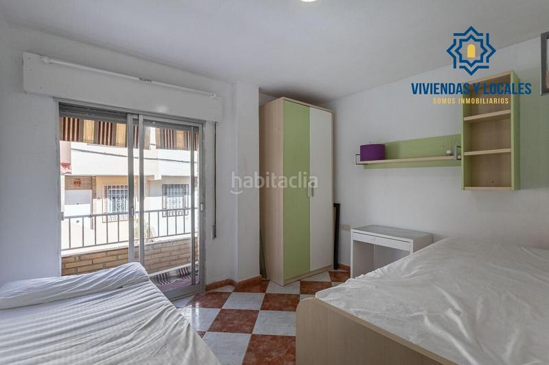Foto c4094f16-472c-44e4-99ff-f8aef96396b7. Casa adosada adosado con dos viviendas independientes ideal para vivir o invertir! en Armilla
