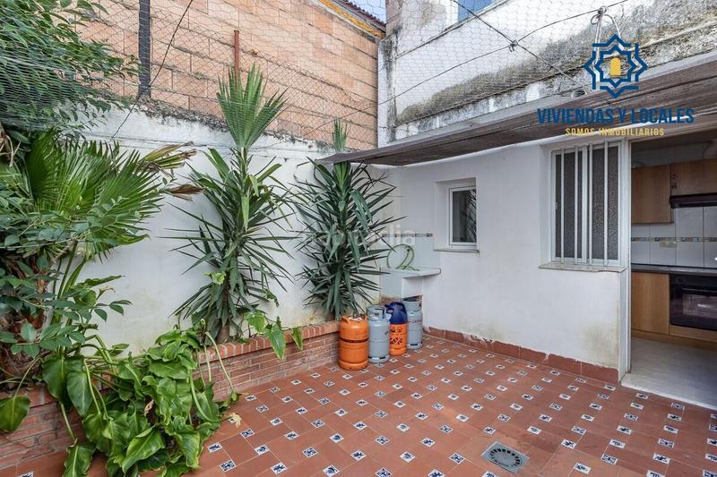Foto db06fd89-3504-4fb2-9ef1-1ffb81a72d5b. Casa adosada adosado con dos viviendas independientes ideal para vivir o invertir! en Armilla