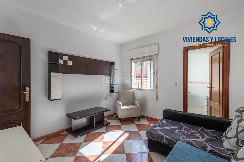 Foto fa94f5b8-7963-44c9-952e-da07a0475a8f. Casa adosada adosado con dos viviendas independientes ideal para vivir o invertir! en Armilla