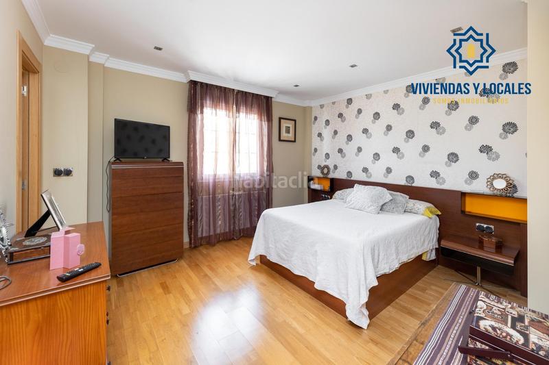 Foto 5d31fe3c-51ea-41b8-86d7-ec5361e6b9a3. Chalet espectacular chalet a 10 minutos del centro de granada en Huétor Vega