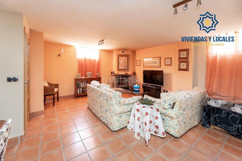Foto 75077b15-ae67-4074-ae0b-18905c2a5f91. Chalet espectacular chalet a 10 minutos del centro de granada en Huétor Vega
