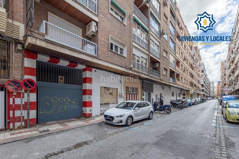 Foto a6c93f2f-ce77-49a4-bbfa-8442df0e847f. Piso amplio piso en pedro antonio de alarcon en Camino de Ronda Granada